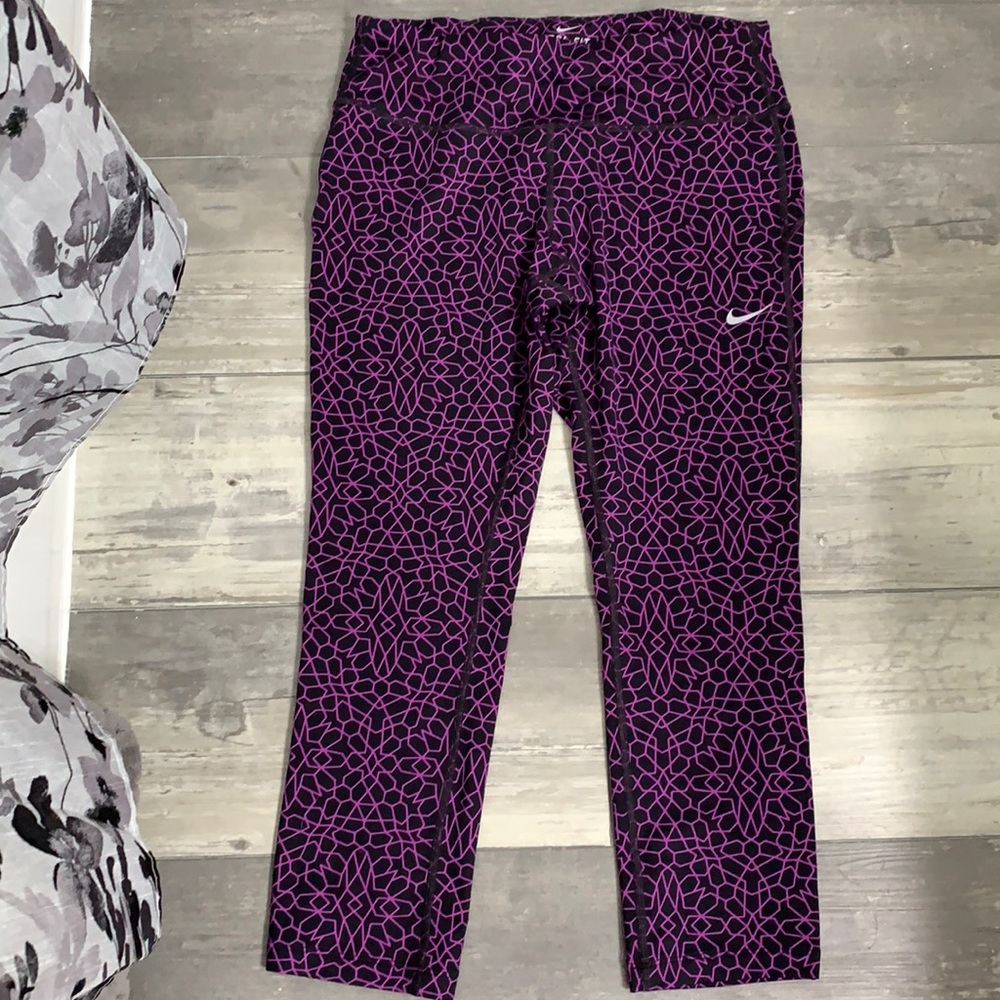 Women’s Nike running Capri legging